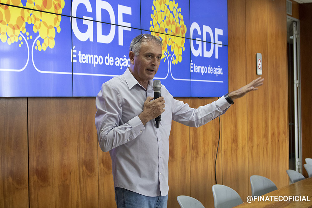 Técnico do São Carlos enxerga evolução e relata elenco feliz com grupo na  Copinha, são carlos