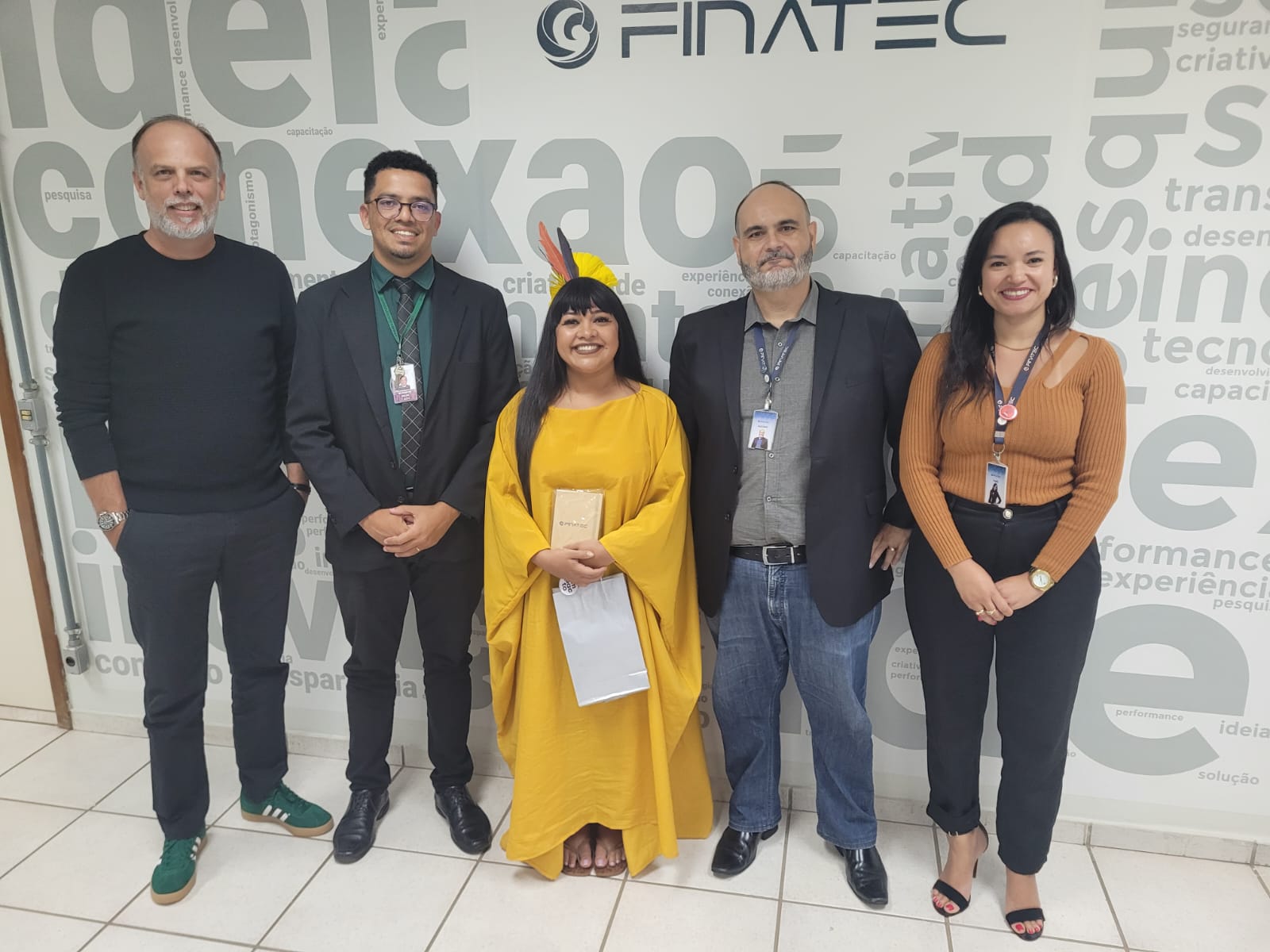 Deputada Célia Xakriabá visita a FINATEC para discutir projeto sobre saúde climática