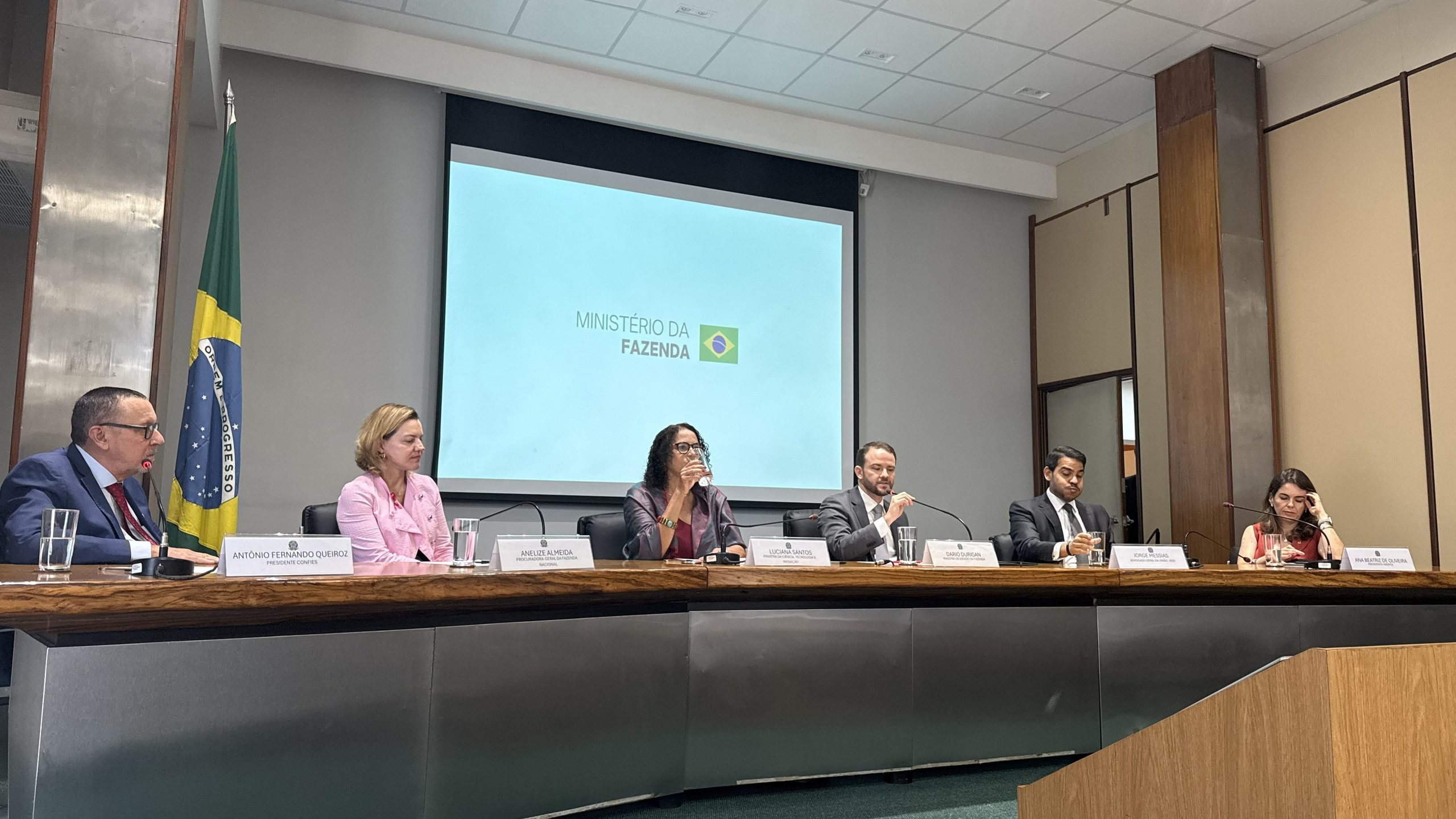 Fundações de apoio celebram conquista histórica para as importações destinadas à pesquisa científica